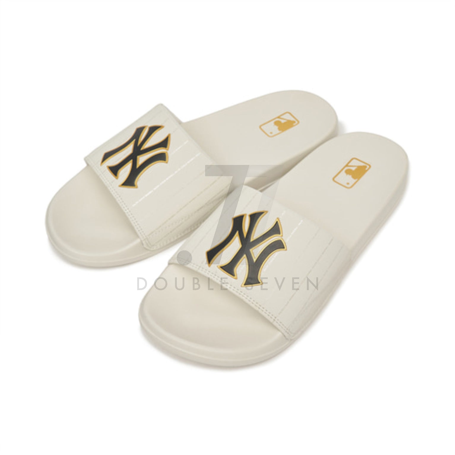 MLB New Mound "New York" Yankees Slippers (White) (Preorder)